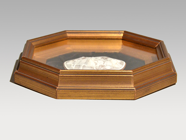 イタリア シェルカメオ 額 ギリシャ神話 有名百貨店販売 美品 | 古美術