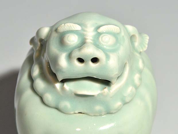 古伊万里（柿右衛門様式）青磁獅子香炉 江戸時代中期頃 | 古美術ささき