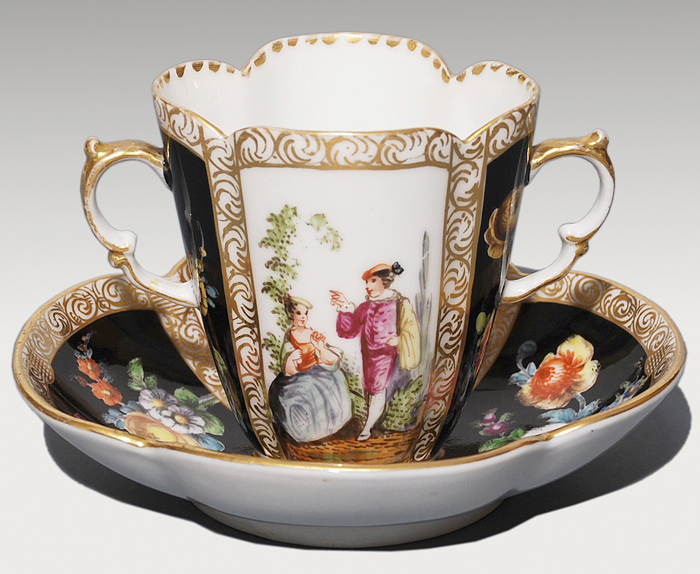 アンティーク　ドレスデン　ショコラカップ&ソーサー　1810年頃