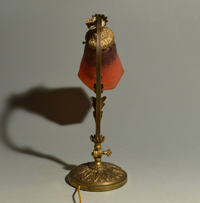 アールヌーヴォー　赤ガラス　ランプ　1900年頃